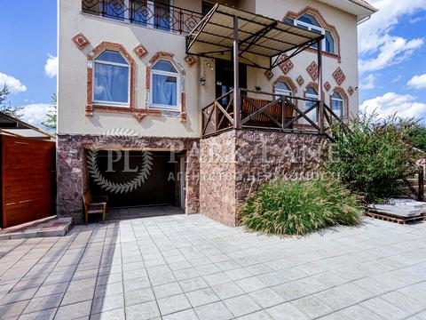 будинок за адресою Молодіжна вул.