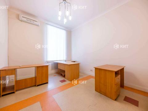 комерційна за адресою Скрипника вул., 6