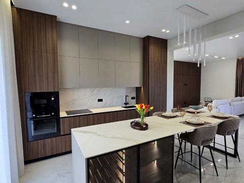 будинок за адресою Квітнева вул.