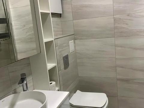квартира по адресу Практичная ул., 1