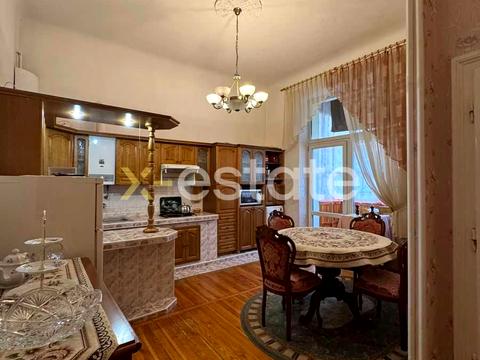 квартира за адресою Митрополита Андрея вул., 4