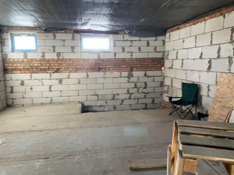 будинок за адресою Пулюя, 2Е
