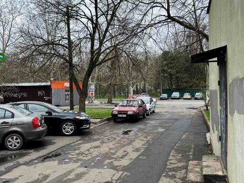 коммерческая по адресу Варненская ул., 7