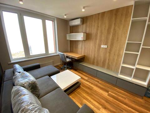 квартира за адресою Дніпровська набережна вул., 16-Г