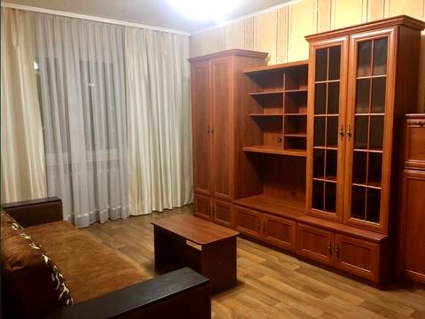квартира за адресою Григорія Ващенка вул., 1