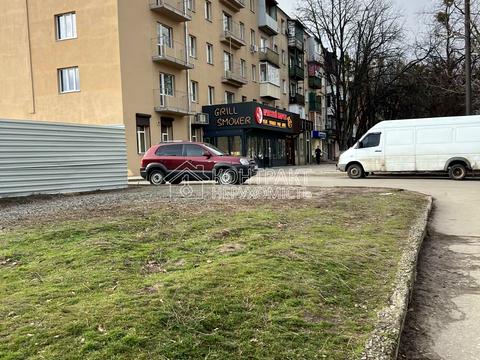 коммерческая по адресу Холодногорская ул. (Елизарова), 3