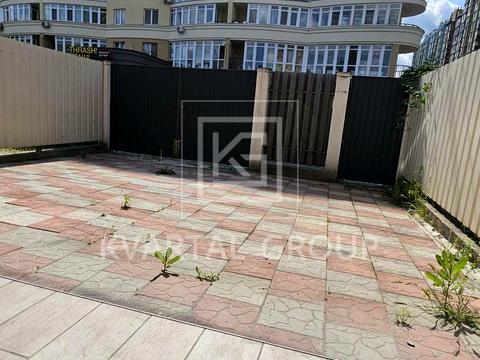 будинок за адресою Українська вул., 80/1