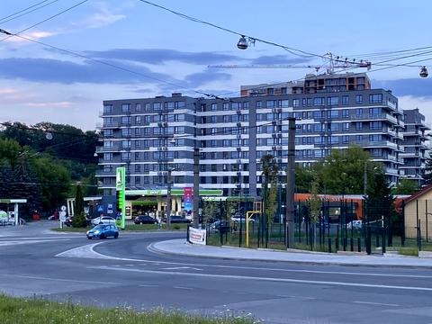 участок по адресу Черновола просп. (700-летия Львова)