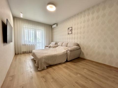 квартира за адресою Академіка Єфремова вул. (Командарма Уборевича), 8-А
