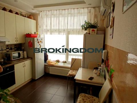 квартира за адресою Михайла Величка вул., 7