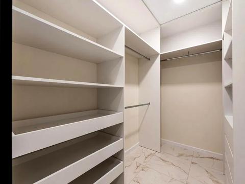 квартира по адресу Столичное шоссе, 1а