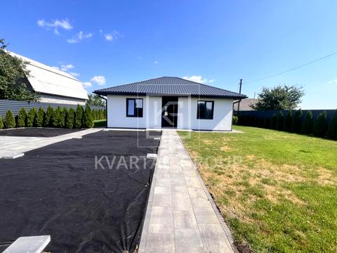 будинок за адресою с. Загальці, миру