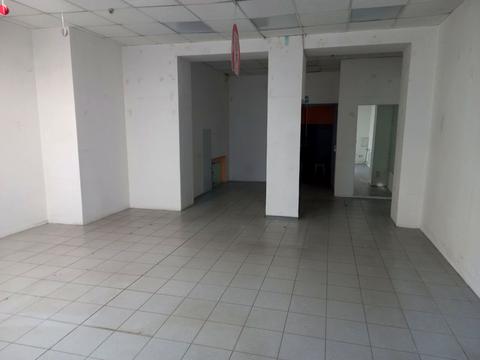 комерційна за адресою Незалежності вул. (Титова), 8