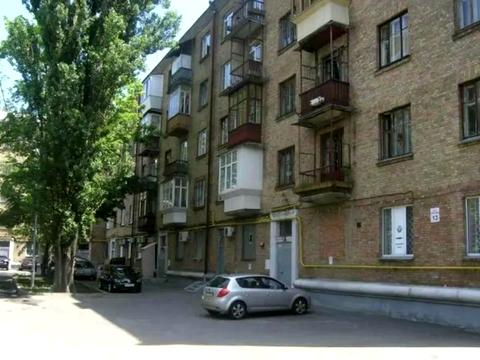 коммерческая по адресу Николая Михновского бульв. (Дружбы Народов), 13