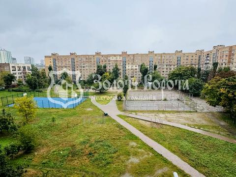 квартира за адресою Володимира Сосюри вул., 4