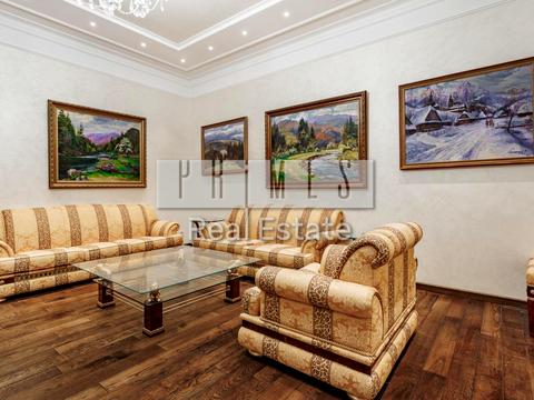 комерційна за адресою Шота Руставелі вул., 3