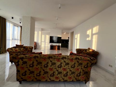 квартира за адресою Андрія Верхогляда вул. (Михайла Драгомирова), 14-А