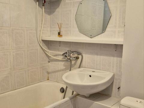 квартира за адресою Героїв полку "Азов" вул. (Маршала Малиновського), 3-Б