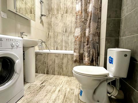 квартира за адресою Регенераторна вул., 4