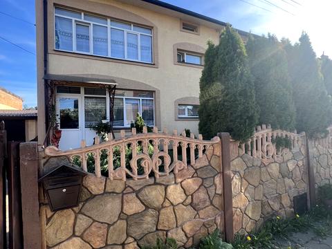 будинок за адресою Космонавтів, 21