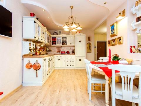 квартира за адресою Леся Курбаса просп., 7-Б