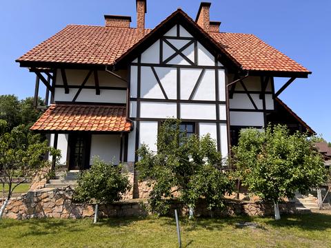 будинок за адресою Центральна