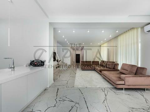 будинок за адресою Вишнева вул.