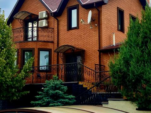 будинок за адресою Центральна, 6