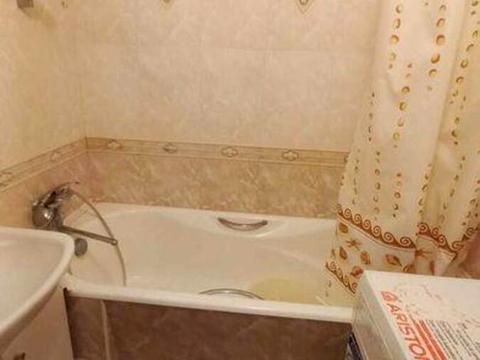 квартира за адресою Ревуцького вул., 8