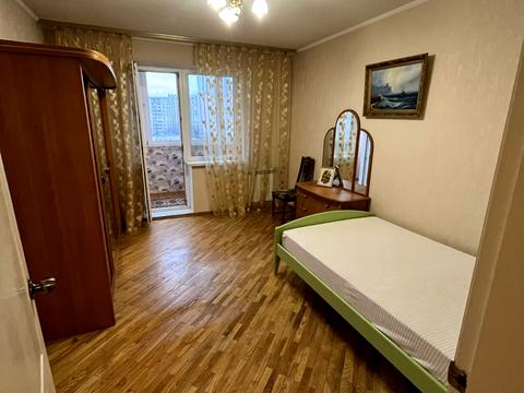 квартира за адресою Ревуцького вул., 30/1