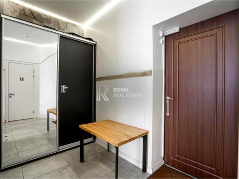 комерційна за адресою Кловський узвіз (Кловський), 7