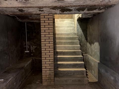 коммерческая по адресу Крещатик ул., 8