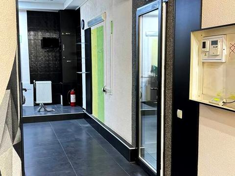коммерческая по адресу Шевченко пл., 3