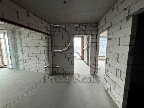 квартира за адресою Причальна вул., 14