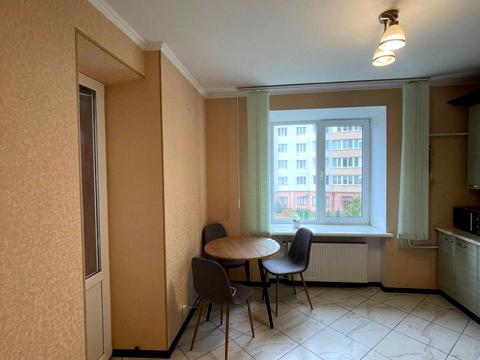 квартира по адресу Будівельників ул., 3