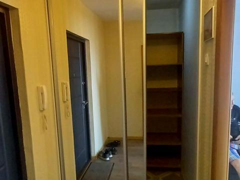 квартира за адресою Ореста Левицького вул. (Академіка Курчатова), 13