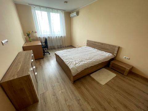 квартира за адресою Авіаконструктора Ігоря Сікорського вул. (Танкова), 1-Б