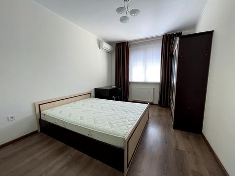 квартира по адресу Семьи Кульженков ул. (Дегтяренко Петра), 37