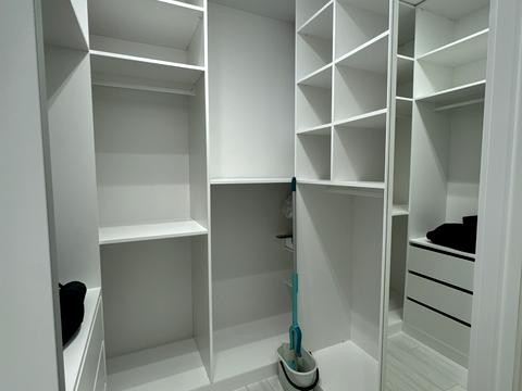 квартира по адресу Андрея Верхогляда ул. (Михайла Драгомирова), 17-В