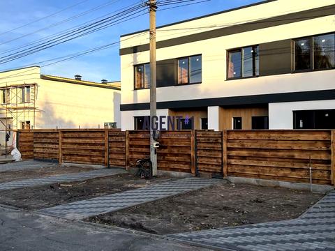 будинок за адресою Центральна вул.