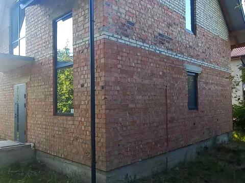 будинок за адресою Івасюка вул.