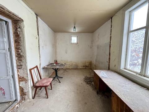 коммерческая по адресу Визволення, 33 б