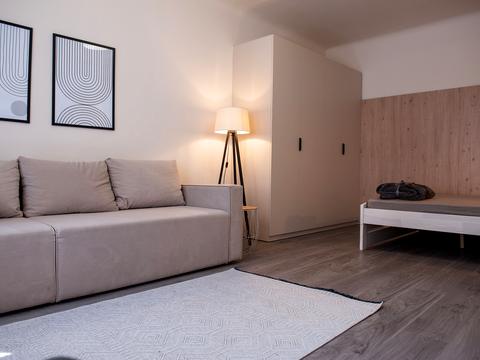 квартира за адресою Ольжича вул., 8