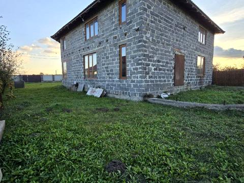 будинок за адресою Івасюка