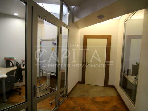 комерційна за адресою Старовокзальна вул., 18