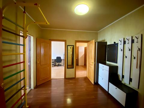 квартира за адресою Захарівська вул., 1