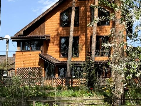дом по адресу Центральна