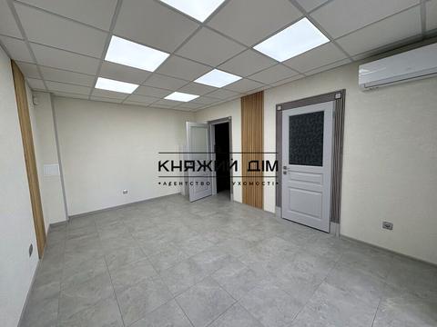 коммерческая по адресу Ревуцкого ул., 54