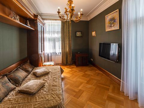 квартира за адресою Пилипа Орлика вул., 6