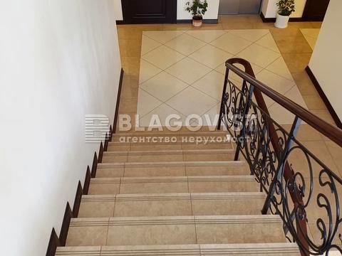 коммерческая по адресу Глубочицкая ул., 17